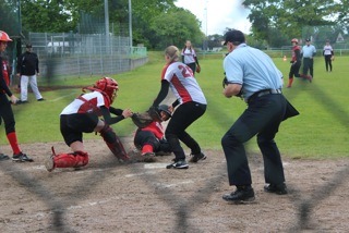 69’ers Sisters vs. HH Knights 2 (Spielbericht 30.05.2015)